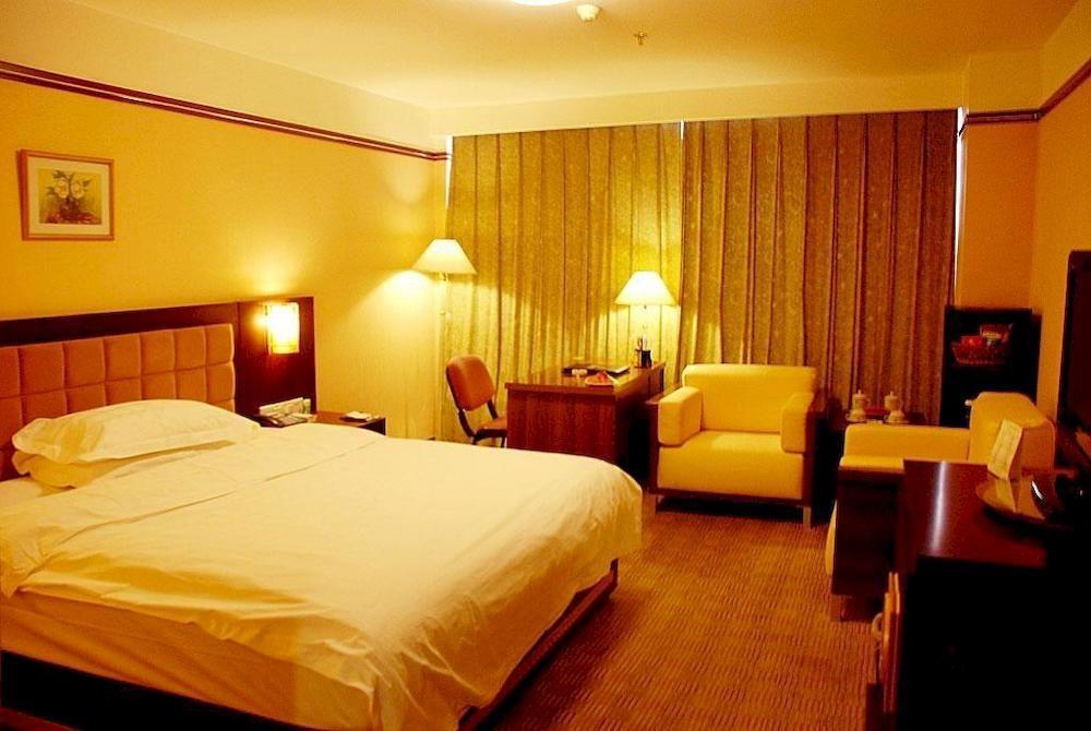 Yantai Asia Hotel Екстер'єр фото