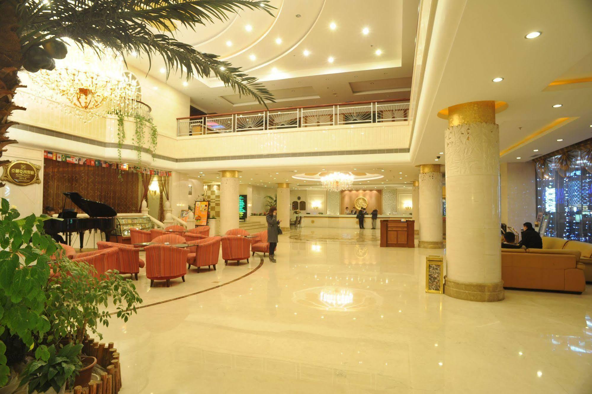 Yantai Asia Hotel Екстер'єр фото