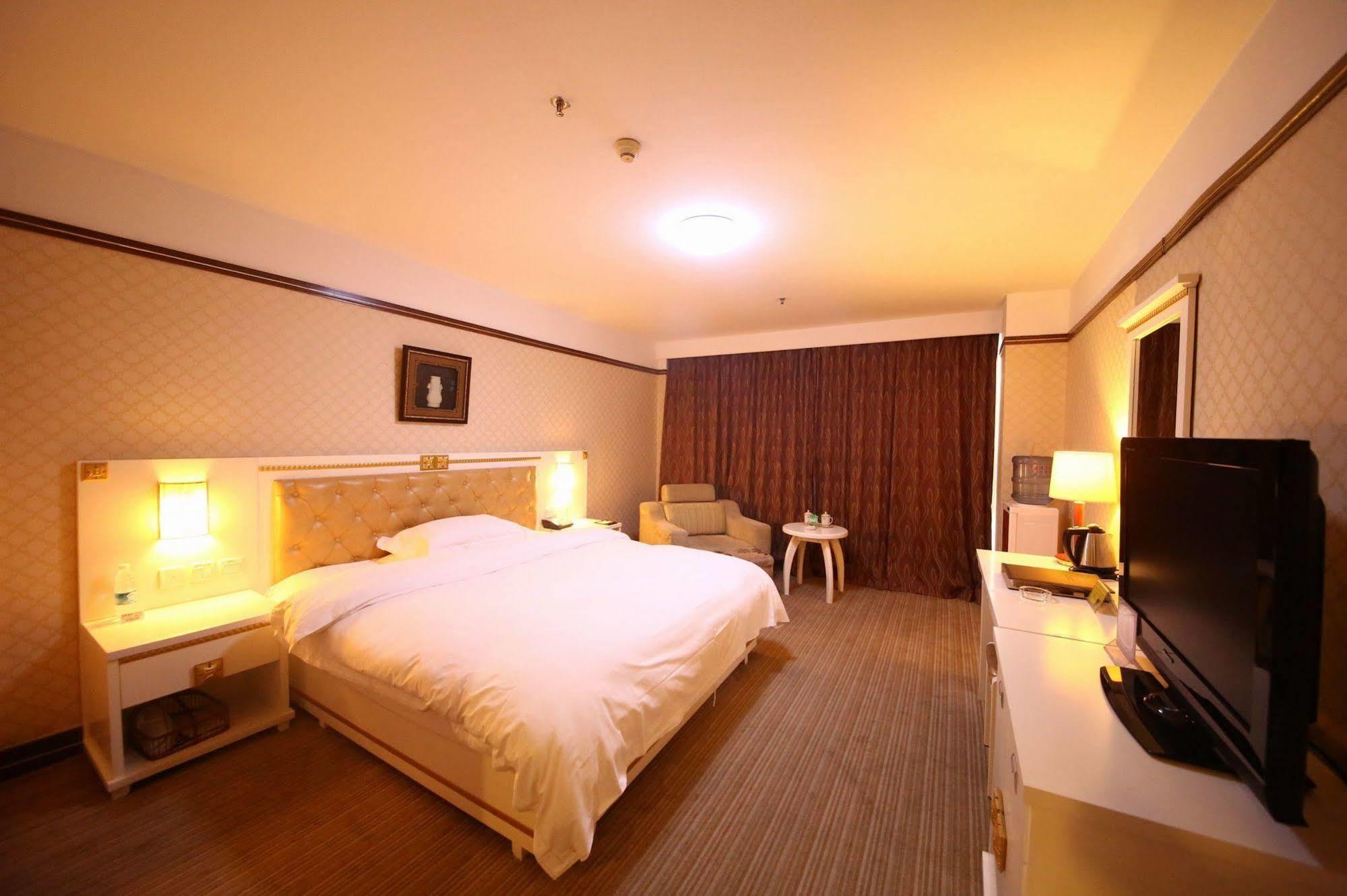 Yantai Asia Hotel Екстер'єр фото