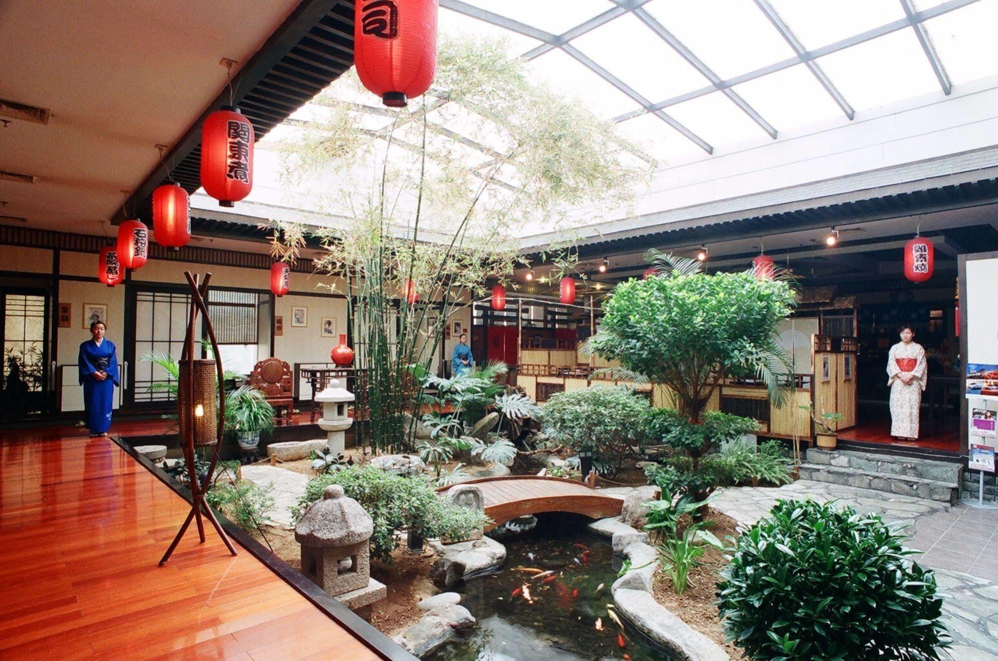 Yantai Asia Hotel Екстер'єр фото
